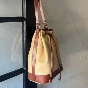 Lovely to 70’s Vintage Robinsons Leather Bucket Bag - Made in Italy